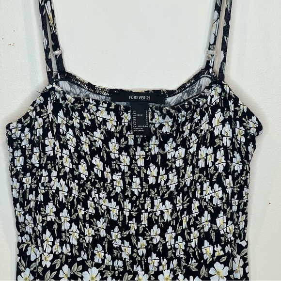Forever 21 Floral Dress - Picture 3 of 4
